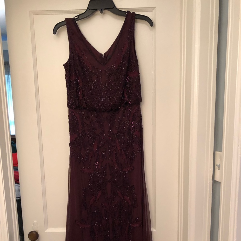 Beautiful dress with lots of sparkle!